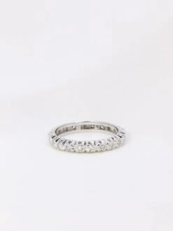 Alliance Américaine En Or Blanc Et Diamants 0,66 Ct -Castafiore Boutique alliance americaine en or blanc et diamants 066 ct 153644