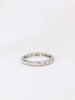 Alliance Américaine En Or Blanc Et Diamants 0,66 Ct -Castafiore Boutique alliance americaine en or blanc et diamants 066 ct 582180