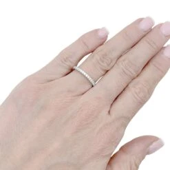 Miller Alliance Cartier, "Etincelle", Or Blanc, Diamants. 6 Miller Alliance Cartier, "Etincelle", Or Blanc, Diamants. -Castafiore Boutique alliance cartier etincelle or blanc diamants 580677