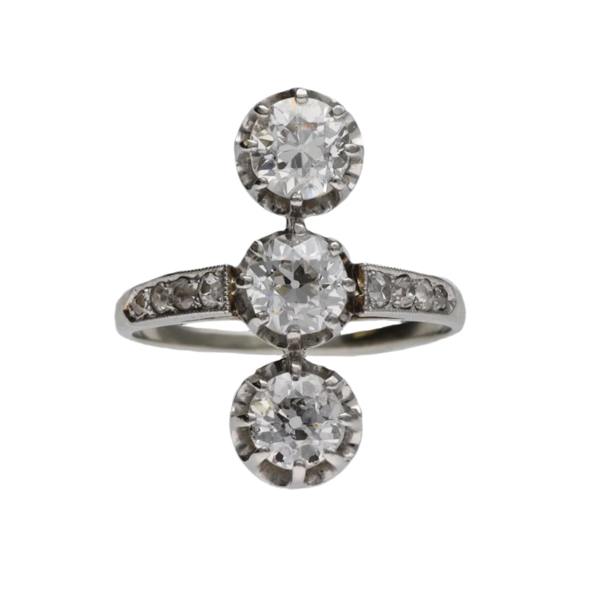 Bague En Or Blanc, Platine Et Diamants 1 Bague En Or Blanc, Platine Et Diamants