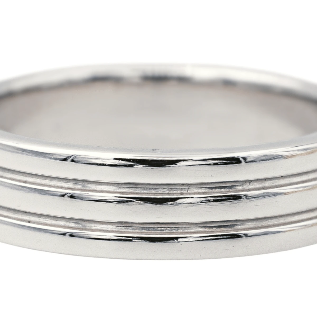 Bague Alliance BOUCHERON "Godron" En Platine 6 Bague Alliance BOUCHERON "Godron" En Platine – Image 6