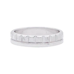 Miller Bague Alliance BOUCHERON "Quatre Radiant Edition" En Or Blanc.