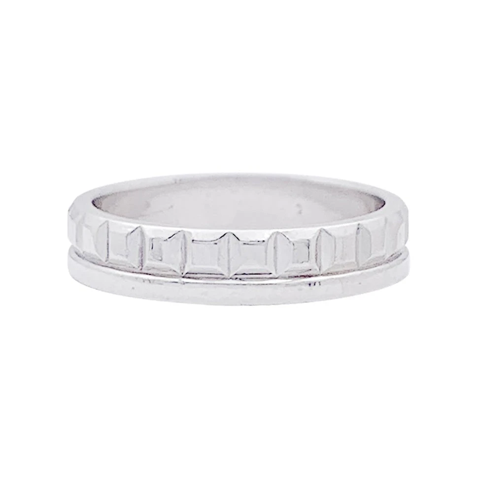 Miller Bague Alliance BOUCHERON "Quatre Radiant Edition" En Or Blanc. 1 Miller Bague Alliance BOUCHERON "Quatre Radiant Edition" En Or Blanc.