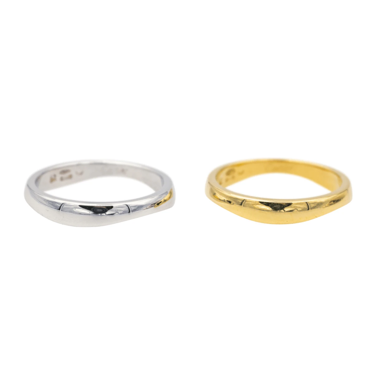 Bague Alliance CARTIER "Love Me" En Or Blanc Et Or Jaune 3 Bague Alliance CARTIER "Love Me" En Or Blanc Et Or Jaune – Image 3