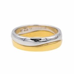 Bague Alliance CARTIER "Love Me" En Or Blanc Et Or Jaune 12 Bague Alliance CARTIER "Love Me" En Or Blanc Et Or Jaune -Castafiore Boutique bague alliance cartier love me en or blanc et or jaune 690170