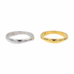 Bague Alliance CARTIER "Love Me" En Or Blanc Et Or Jaune 10 Bague Alliance CARTIER "Love Me" En Or Blanc Et Or Jaune -Castafiore Boutique bague alliance cartier love me en or blanc et or jaune 965538
