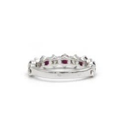Demi Alliance En Or Blanc, Rubis Et Diamants -Castafiore Boutique bague alliance en or blanc rubis et diamants 288038