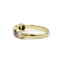 Bague Alliance En Or Jaune, Rubis Et Diamants -Castafiore Boutique bague alliance en or rubis et diamants 464592