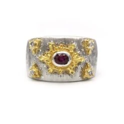 Bague Bandeau En Or Blanc, Or Jaune, Rubis Et Diamants