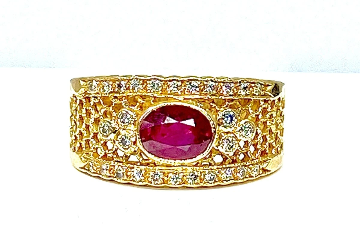 Bague Bandeau En Or Jaune 18 Carats En Rubis Et Diamants 12 Bague Bandeau En Or Jaune 18 Carats En Rubis Et Diamants – Image 12