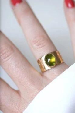 Bague Bandeau Or Rose Et Cabochon Péridot -Castafiore Boutique bague bandeau or rose et cabochon peridot 535625