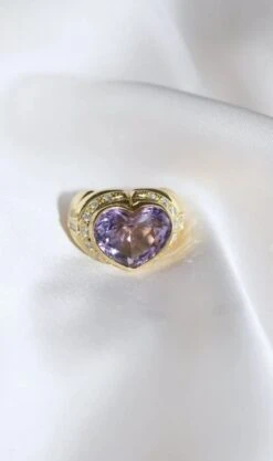 Bague Boule Coeur Améthyste Et Diamants Sur Or Jaune -Castafiore Boutique bague boule coeur amethyste et diamants sur or jaune 473884