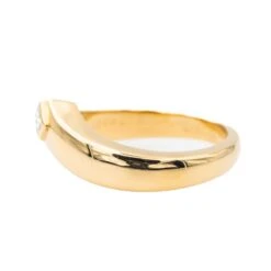 Bague CARTIER "Solitaire Triangle" En Or Jaune Et Diamant -Castafiore Boutique bague cartier solitaire triangle en or jaune et diamant 299730