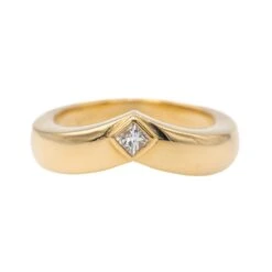 Bague CARTIER "Solitaire Triangle" En Or Jaune Et Diamant