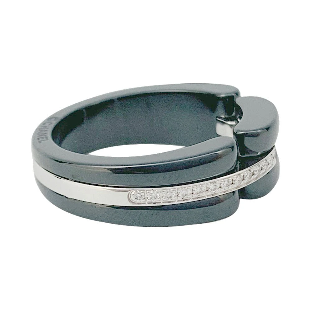 Miller Bague CHANEL "Ultra" En Céramique, Or Blanc Et Diamants. 6 Miller Bague CHANEL "Ultra" En Céramique, Or Blanc Et Diamants. – Image 6