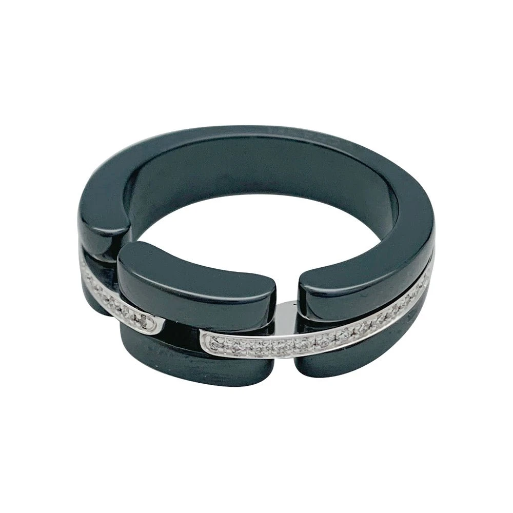 Miller Bague CHANEL "Ultra" En Céramique, Or Blanc Et Diamants. 5 Miller Bague CHANEL "Ultra" En Céramique, Or Blanc Et Diamants. – Image 5