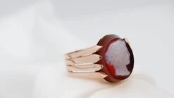 Bague Chevalière Camée En Or Rose -Castafiore Boutique bague chevaliere camee en or rose 666816