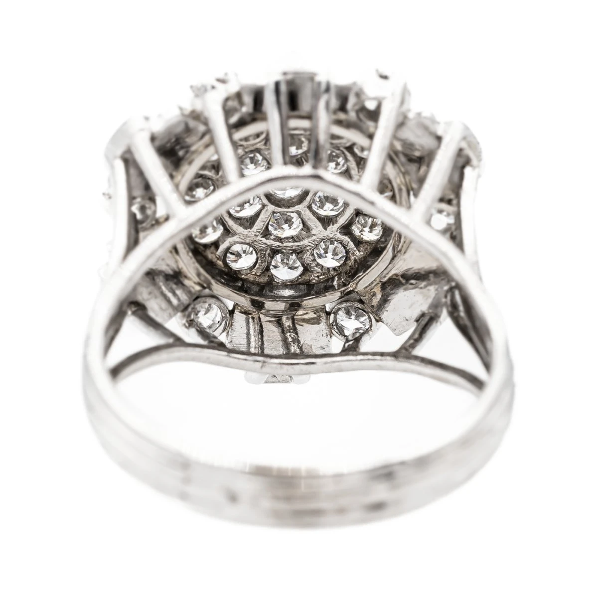 Bague Cocktail En Or Blanc Et Diamant 4 Bague Cocktail En Or Blanc Et Diamant – Image 4