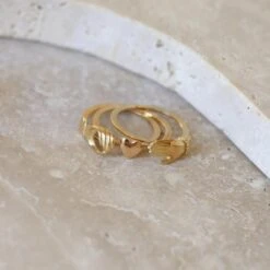 Bague Alliance En Or -Castafiore Boutique bague de foi fede or jaune 225146