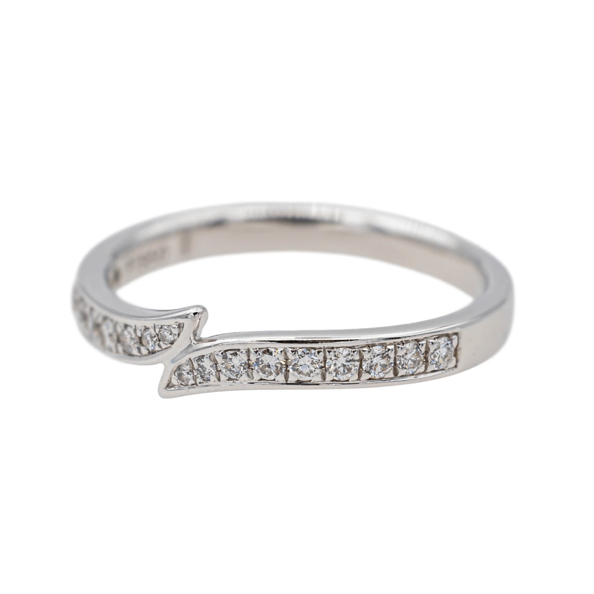 Bague Demi Alliance En Platine Et Diamant 3 Bague Demi Alliance En Platine Et Diamant – Image 3