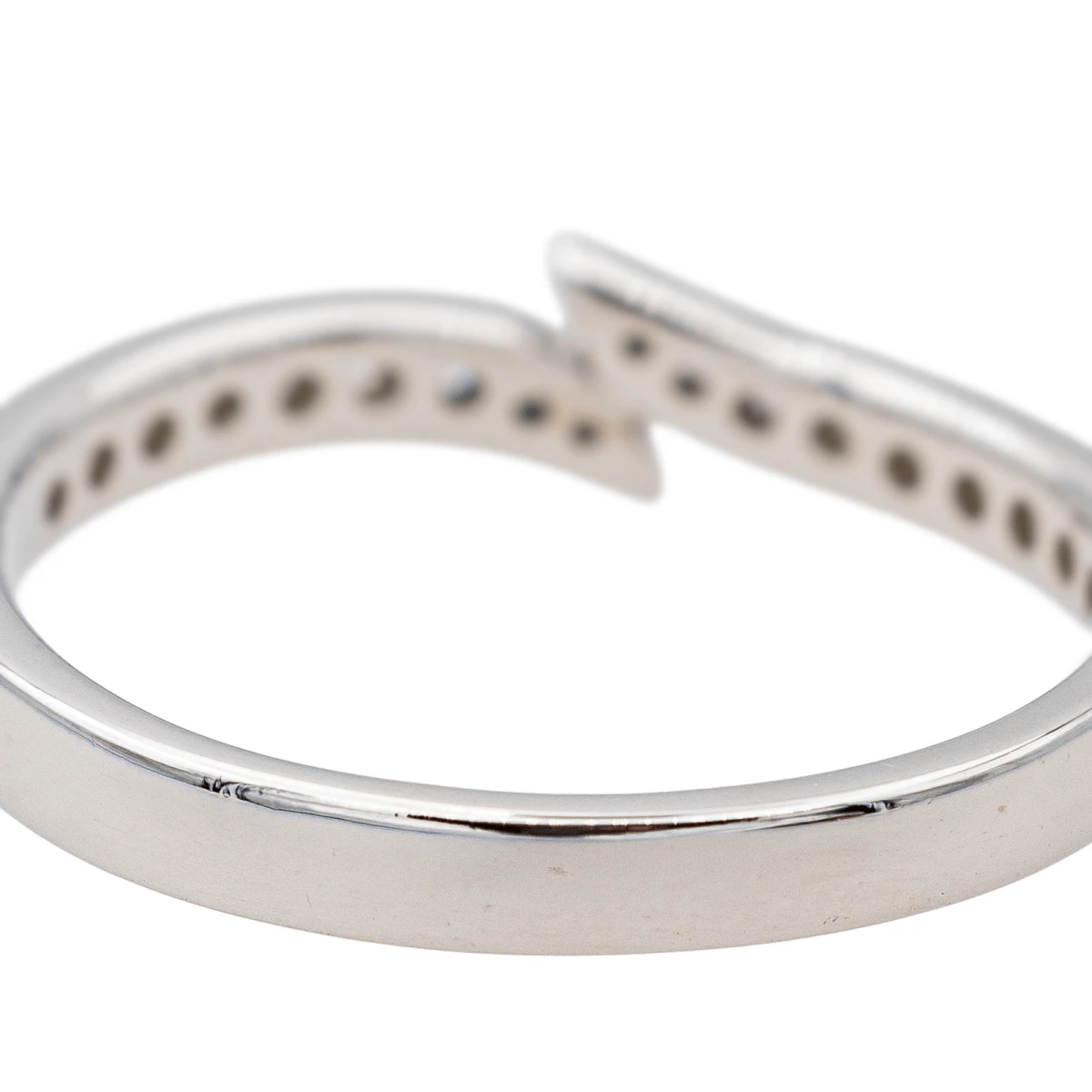 Bague Demi Alliance En Platine Et Diamant 7 Bague Demi Alliance En Platine Et Diamant – Image 7