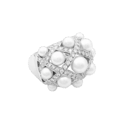 Miller Bague Dôme CHANEL "Baroque" En Or Blanc, Perles Et Diamants -Castafiore Boutique bague dome chanel baroque en or blanc perles et diamants 6255424