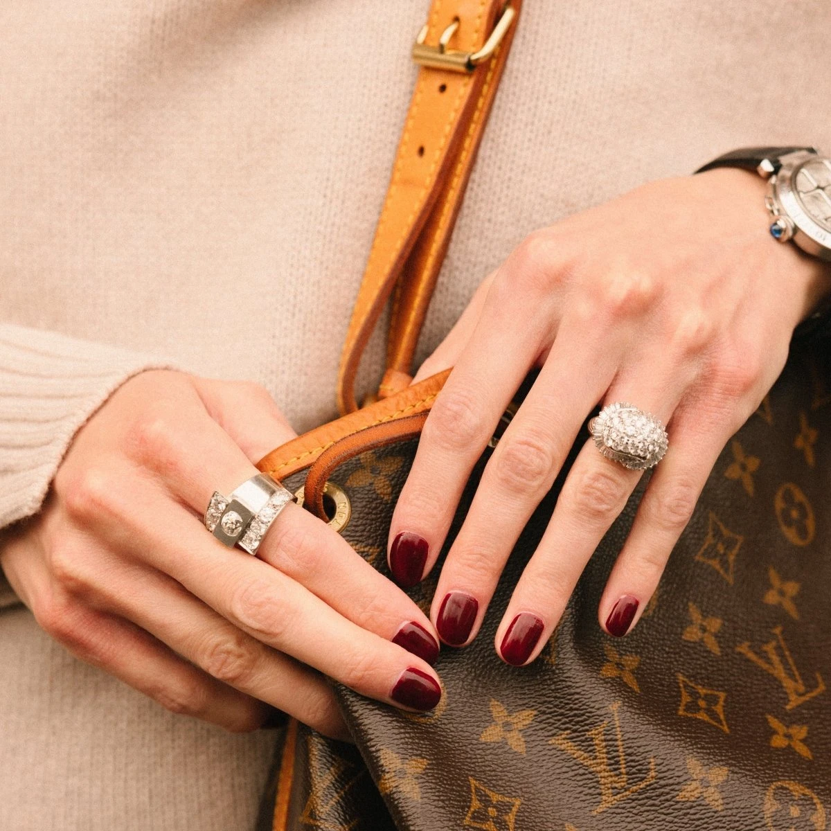 Bague Dôme En Or Blanc Et Diamants 2 Bague Dôme En Or Blanc Et Diamants – Image 2