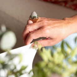 Bague Dôme En Or Jaune, émeraudes Et Diamants -Castafiore Boutique bague dome en or jaune emeraudes et diamants 510743