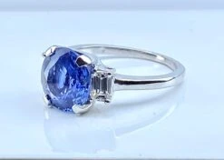 Bague En Or Blanc 18 Carats : Saphir 3,58 Carats Non Chauffé Et Diamants 13 Bague En Or Blanc 18 Carats : Saphir 3,58 Carats Non Chauffé Et Diamants -Castafiore Boutique bague en or blanc 18 carats saphir 358 carats non chauffe et diamants 617900