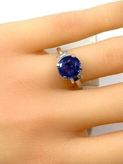 Bague En Or Blanc 18 Carats : Saphir 3,58 Carats Non Chauffé Et Diamants 14 Bague En Or Blanc 18 Carats : Saphir 3,58 Carats Non Chauffé Et Diamants -Castafiore Boutique bague en or blanc 18 carats saphir 358 carats non chauffe et diamants 842100