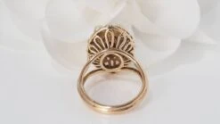 Bague En Or Jaune, Cabochon De Grenat Et Perles -Castafiore Boutique bague en or jaune cabochon de grenat et perles 765084