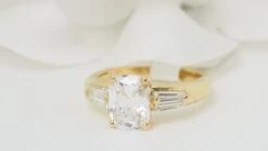 Bague En Or Jaune Et Diamant Coussin 2cts Certifié -Castafiore Boutique bague en or jaune et diamant coussin 2cts certifie 439809