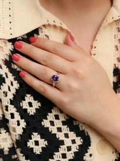 Bague Marguerite Améthyste Ovale Diamants -Castafiore Boutique bague marguerite amethyste ovale diamants 152516