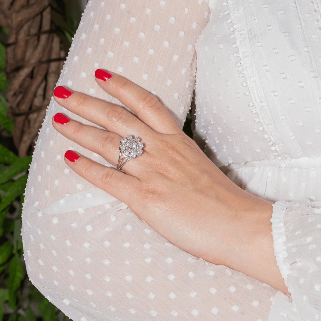 Bague Marguerite En Or Blanc Et Diamants 2 Bague Marguerite En Or Blanc Et Diamants – Image 2