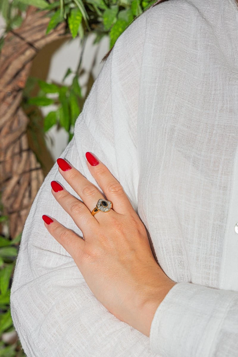 Bague Pompadour En Or Jaune Et Saphir 2 Bague Pompadour En Or Jaune Et Saphir – Image 2