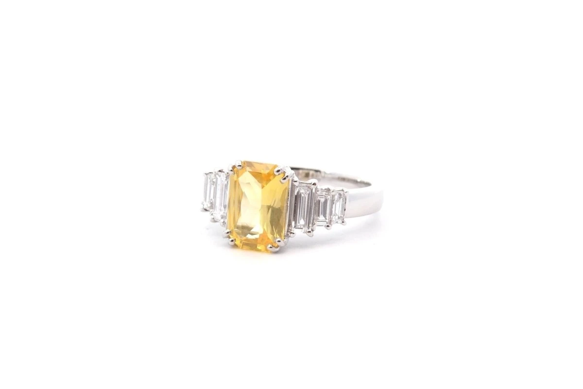 Bague Saphir Jaune 2 Cts Et Diamants 1 Bague Saphir Jaune 2 Cts Et Diamants