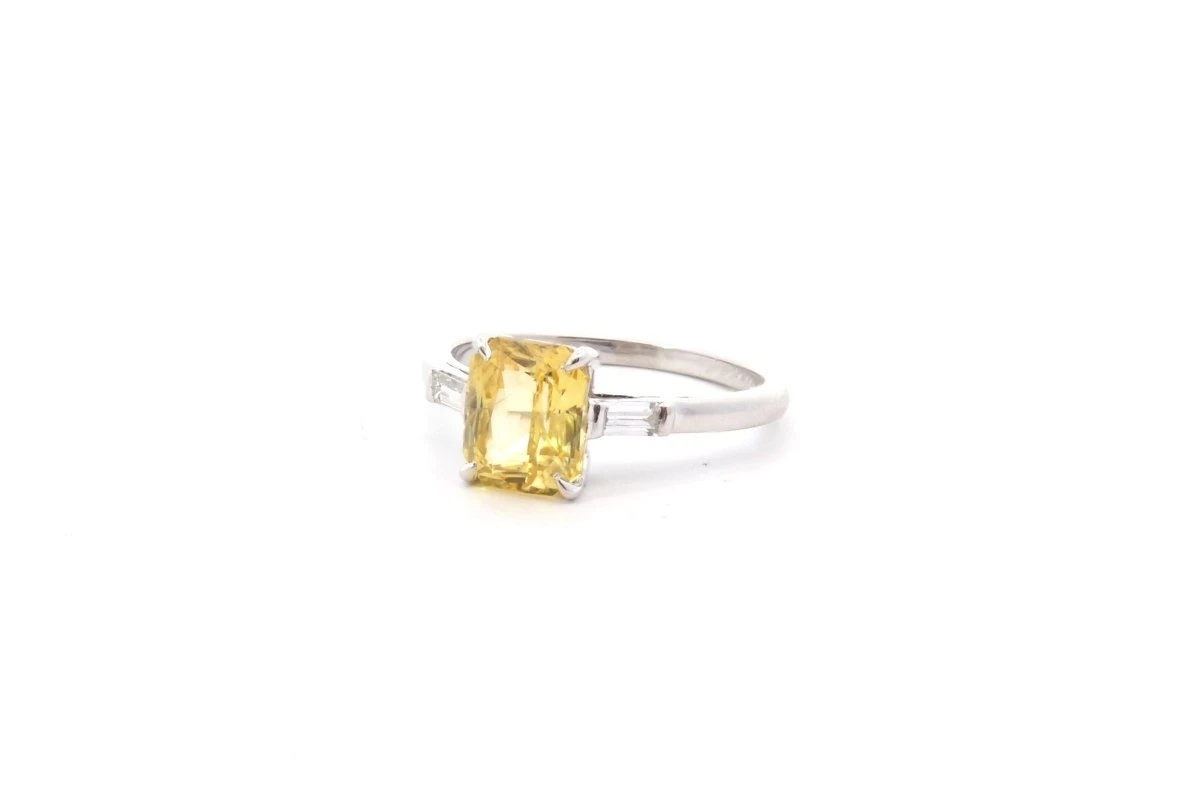 Bague Saphir Jaune Et Diamants En Platine 1 Bague Saphir Jaune Et Diamants En Platine