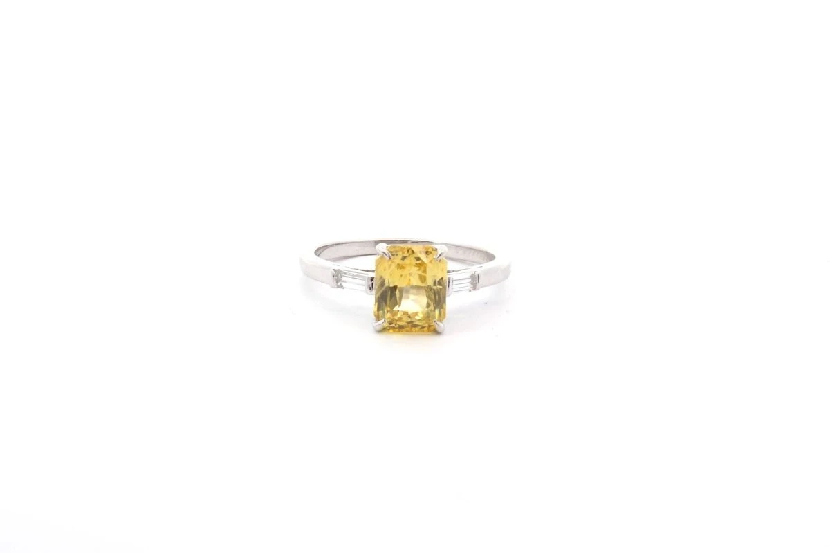 Bague Saphir Jaune Et Diamants En Platine 2 Bague Saphir Jaune Et Diamants En Platine – Image 2