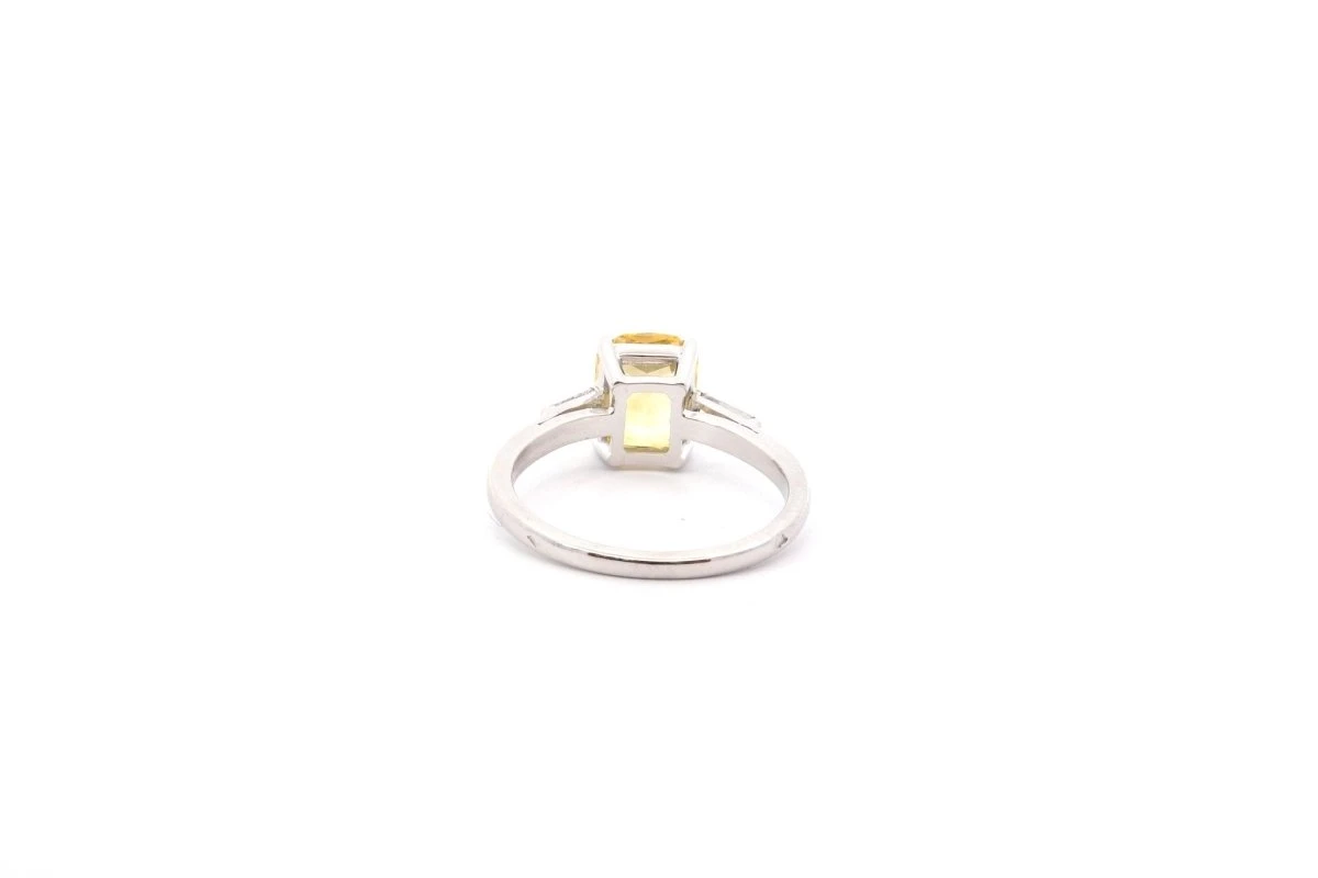 Bague Saphir Jaune Et Diamants En Platine 5 Bague Saphir Jaune Et Diamants En Platine – Image 5