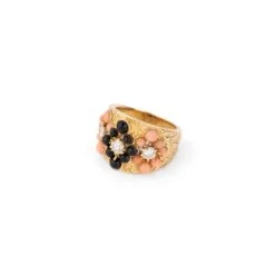 Bague Bandeau VAN CLEEF & ARPELS En Or Jaune, Corail, Onyx Et Diamants 12 Bague Bandeau VAN CLEEF & ARPELS En Or Jaune, Corail, Onyx Et Diamants -Castafiore Boutique bague van cleef arpels en or jaune corail onyx et diamants 736615