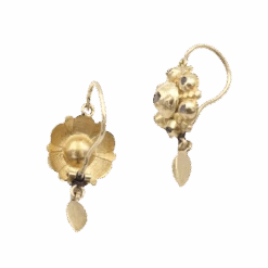 Boucles D'oreille En Or Jaune Et Diamants 5 Boucles D'oreille En Or Jaune Et Diamants -Castafiore Boutique boucles doreille en or jaune et diamants 653482