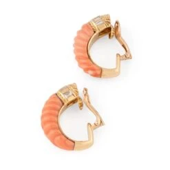 Boucles D'oreilles BOUCHERON Or Jaune, En Corail Et Diamants 17 Boucles D'oreilles BOUCHERON Or Jaune, En Corail Et Diamants -Castafiore Boutique boucles doreilles boucheron or jaune en corail et diamants 533402