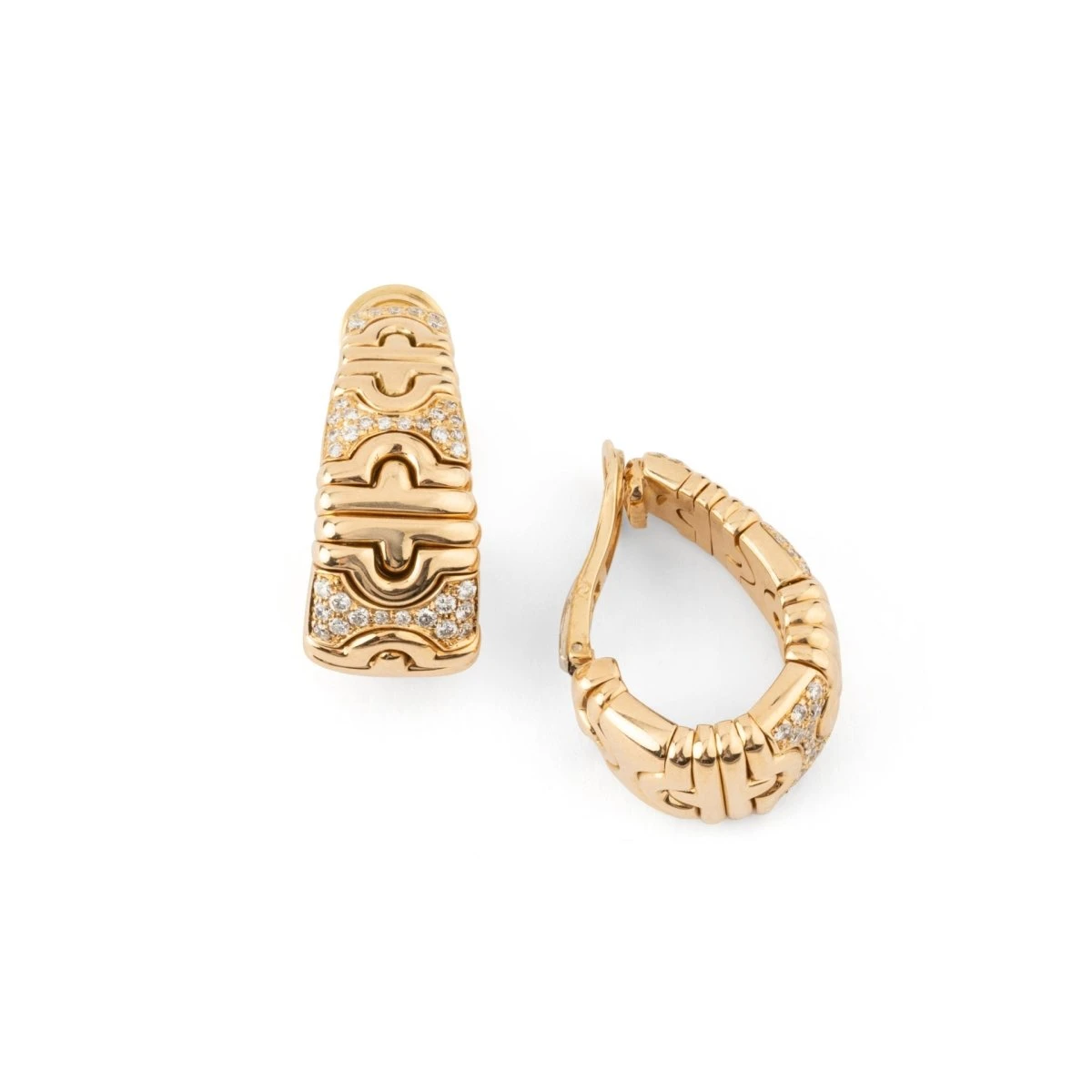 Boucles D'oreilles BULGARI "Parentesi" En Or Jaune Et Diamants 3 Boucles D'oreilles BULGARI "Parentesi" En Or Jaune Et Diamants – Image 3