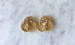 Boucles D'Oreilles Clip Gubelin Or Torsadé Et Perles -Castafiore Boutique boucles doreilles clip gubelin or torsade et perles 270371