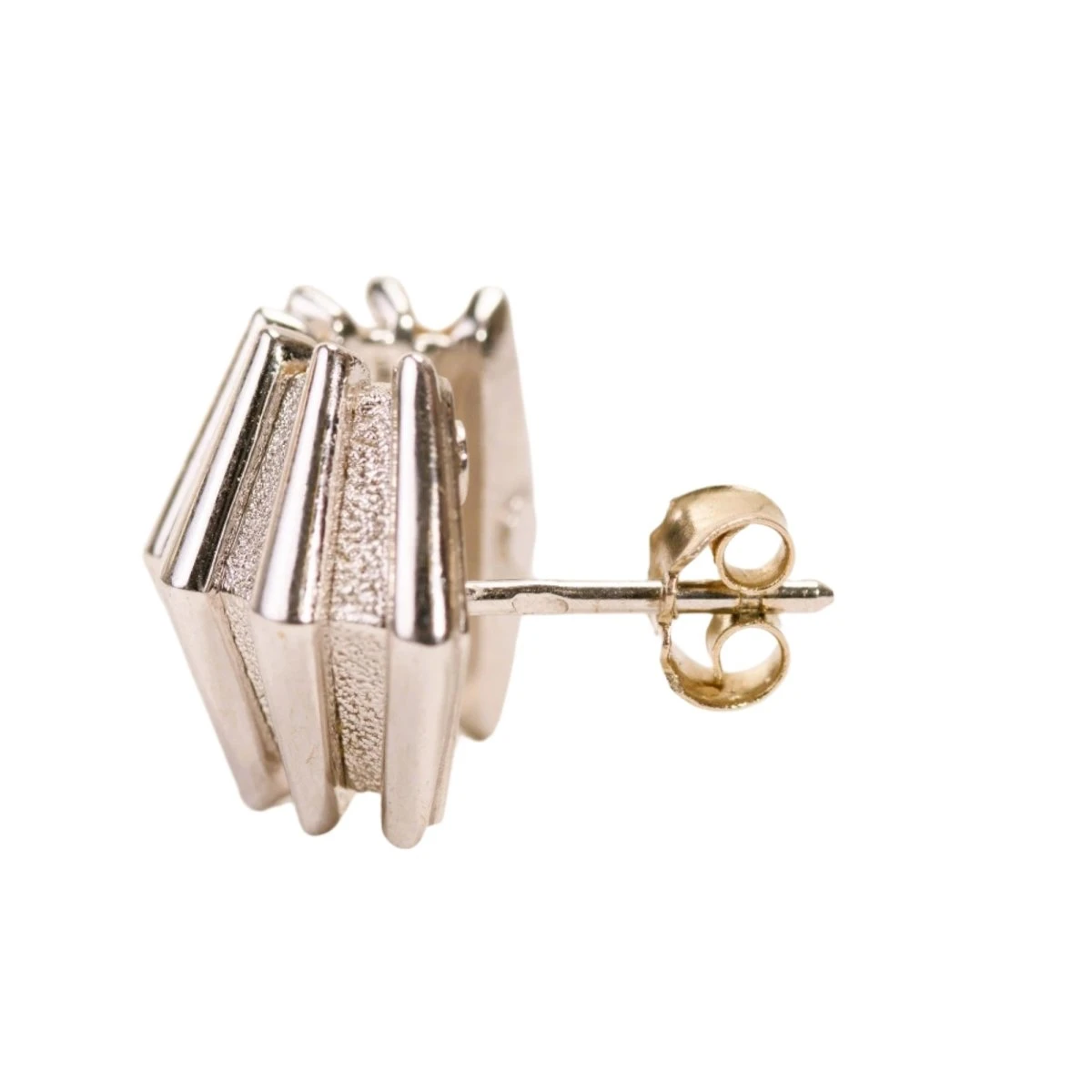 Boucles D'oreilles Clous En Or Blanc Texturé 3 Boucles D'oreilles Clous En Or Blanc Texturé – Image 3