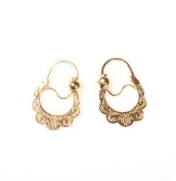 Boucles D'oreilles Créoles Savoyardes à Décor Floral En Or -Castafiore Boutique boucles doreilles creoles savoyardes a decor floral en or 569542