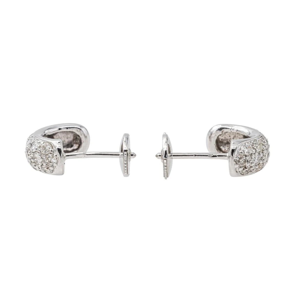 Boucles D'oreilles Demi Créoles Or Blanc Diamant 4 Boucles D'oreilles Demi Créoles Or Blanc Diamant – Image 4