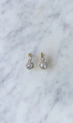 Boucles D'oreilles Dormeuses Anciennes Diamants 1,10 Ct -Castafiore Boutique boucles doreilles dormeuses anciennes diamants 110 ct 530778