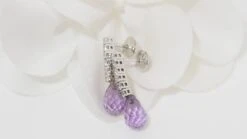 Boucles D'oreilles En Or Blanc, Améthystes Et Diamants 9 Boucles D'oreilles En Or Blanc, Améthystes Et Diamants -Castafiore Boutique boucles doreilles en or blanc amethystes et diamants 260707