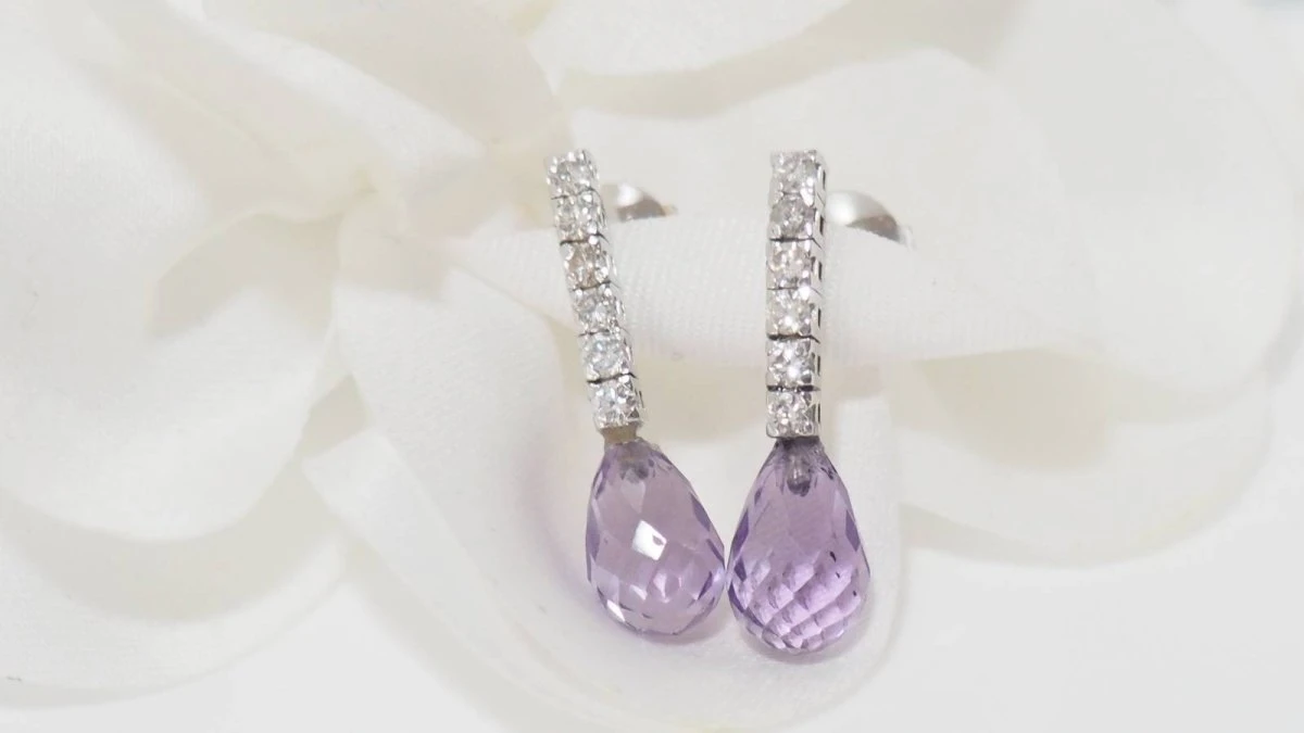 Boucles D'oreilles En Or Blanc, Améthystes Et Diamants 3 Boucles D'oreilles En Or Blanc, Améthystes Et Diamants – Image 3